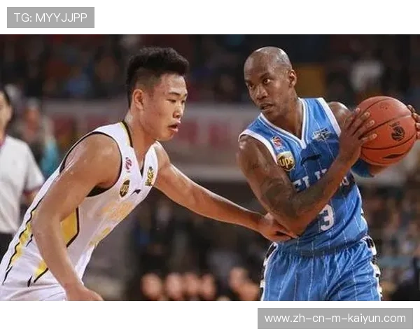 贺希宁第三节两记三分开启反扑 外线投射回暖成战术转折点